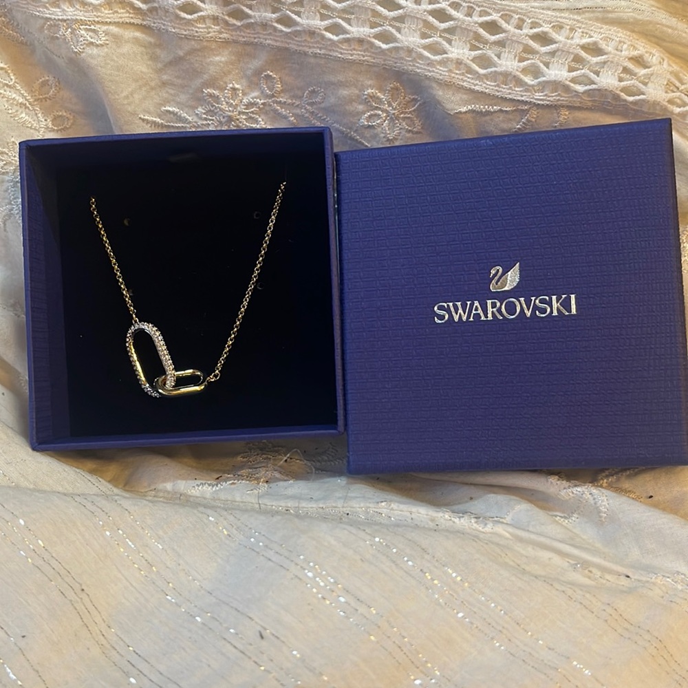 Swarovski necklace in original box new without tags